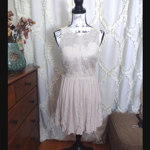 Gone 2morrow! NWT Francesca's Mini Dress Brand New! - Picture 1 of 6